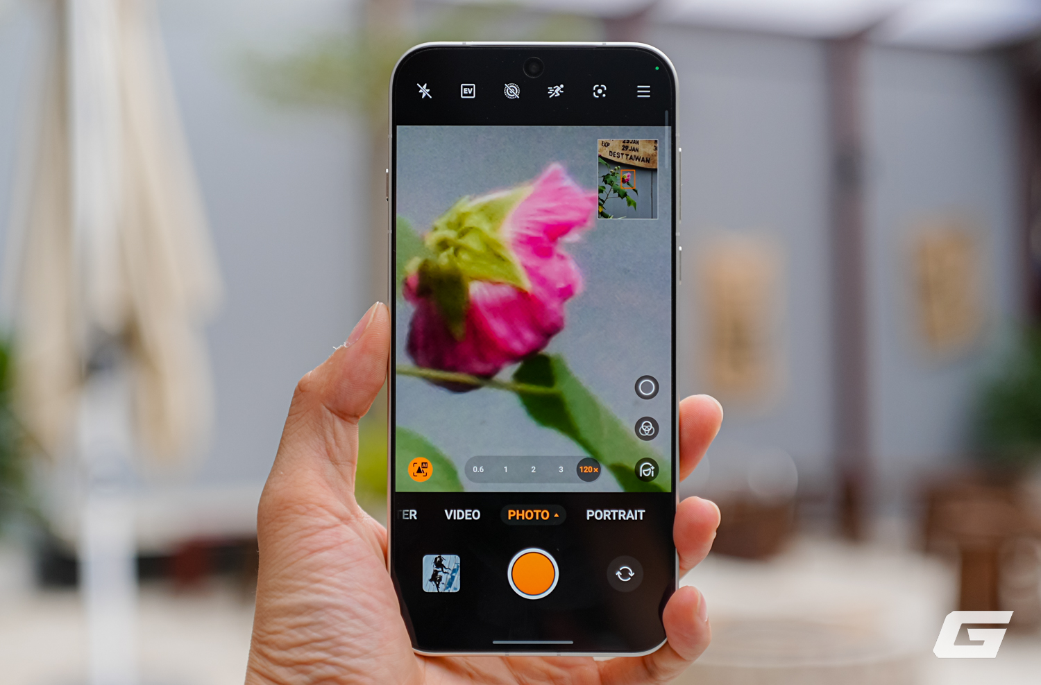 Trên Tay Oppo Find X9 Pro: Camera Chuẩn Hasselblad 200Mp Zoom Siêu Xa, Pin 7500Mah, Sạc 80W, Giá 32.99 Triệu- Ảnh 6. Trên Tay Oppo Find X9 Pro: Camera Chuẩn Hasselblad 200Mp Zoom Siêu Xa, Pin 7500Mah, Sạc 80W, Giá 32.99 Triệu- Ảnh 6.