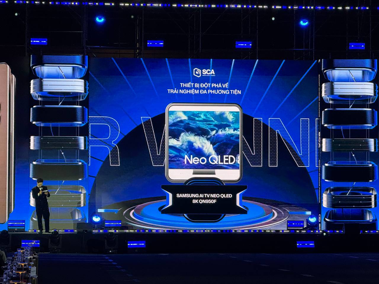 Samsung Neo QLED QN950F 8K: Biểu tượng mới của giải trí tại gia, thắng lớn tại Better Choice Awards 2025- Ảnh 1.