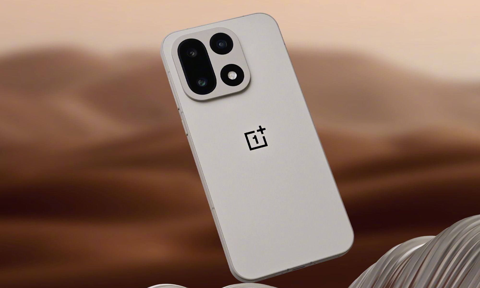 OnePlus 15 có thiết kế mới đẹp hơn, bền hơn và không giống ai!- Ảnh 3. OnePlus 15 có thiết kế mới đẹp hơn, bền hơn và không giống ai!- Ảnh 3.