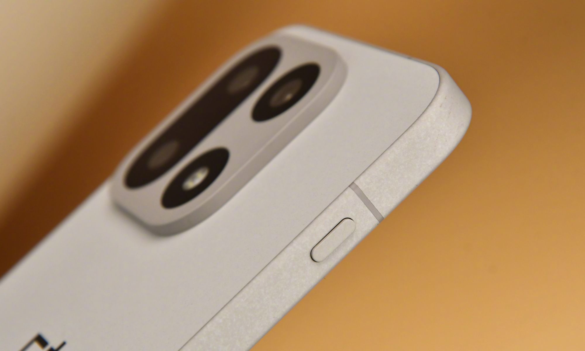 OnePlus 15 có thiết kế mới đẹp hơn, bền hơn và không giống ai!- Ảnh 1. OnePlus 15 có thiết kế mới đẹp hơn, bền hơn và không giống ai!- Ảnh 1.