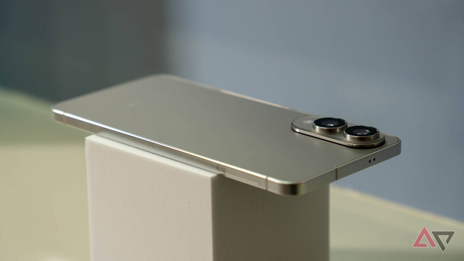 Hóa Ra Không Phải Bị Khai Tử, Galaxy S26 Edge Sẽ Vẫn Được Ra Mắt: Mỏng Hơn, Nhưng Liệu Còn Sức Hút?- Ảnh 1. Hóa Ra Không Phải Bị Khai Tử, Galaxy S26 Edge Sẽ Vẫn Được Ra Mắt: Mỏng Hơn, Nhưng Liệu Còn Sức Hút?- Ảnh 1.