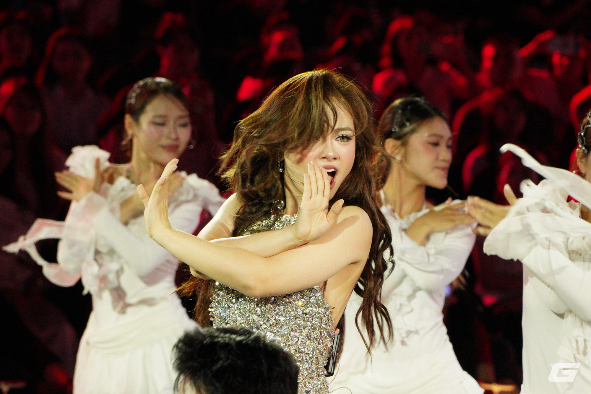 Trải nghiệm chụp sự kiện với ống kính Sigma 20 - 200mm f/3.5-6.3 DG DN Comtemporary: Đa năng mà không cần vác nặng- Ảnh 11. Trải nghiệm chụp sự kiện với ống kính Sigma 20 - 200mm f/3.5-6.3 DG DN Comtemporary: Đa năng mà không cần vác nặng- Ảnh 11.