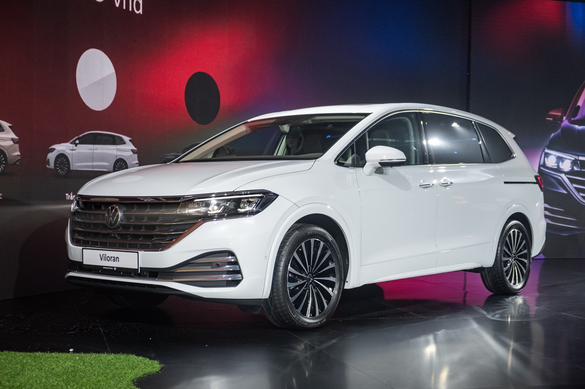 Volkswagen Viloran vượt sát nút BMW X5 trở thành 'Xe Gia đình của năm Hạng 2-5 tỷ đồng'- Ảnh 4.