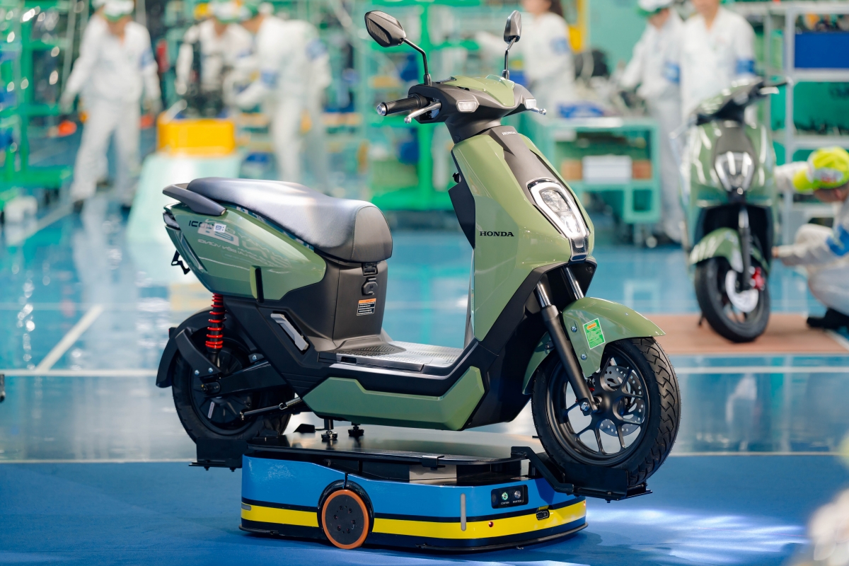 Đại chiến xe điện tháo pin: Tưởng Honda là Đại chiến xe điện tháo pin: Tưởng Honda là