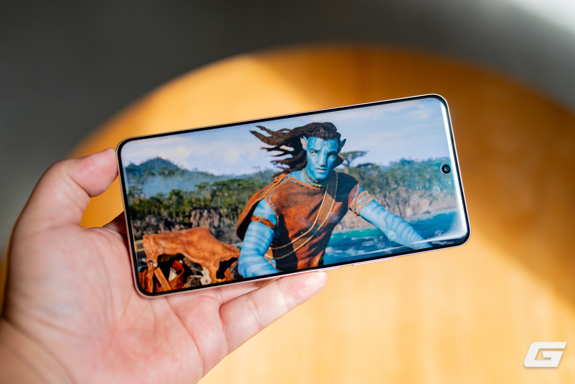 Cận cảnh realme 15 Pro: Thiết kế bắt mắt, pin 7000mAh cực “trâu”, nhiều tính năng AI độc đáo, giá 15 triệu đồng- Ảnh 17.
