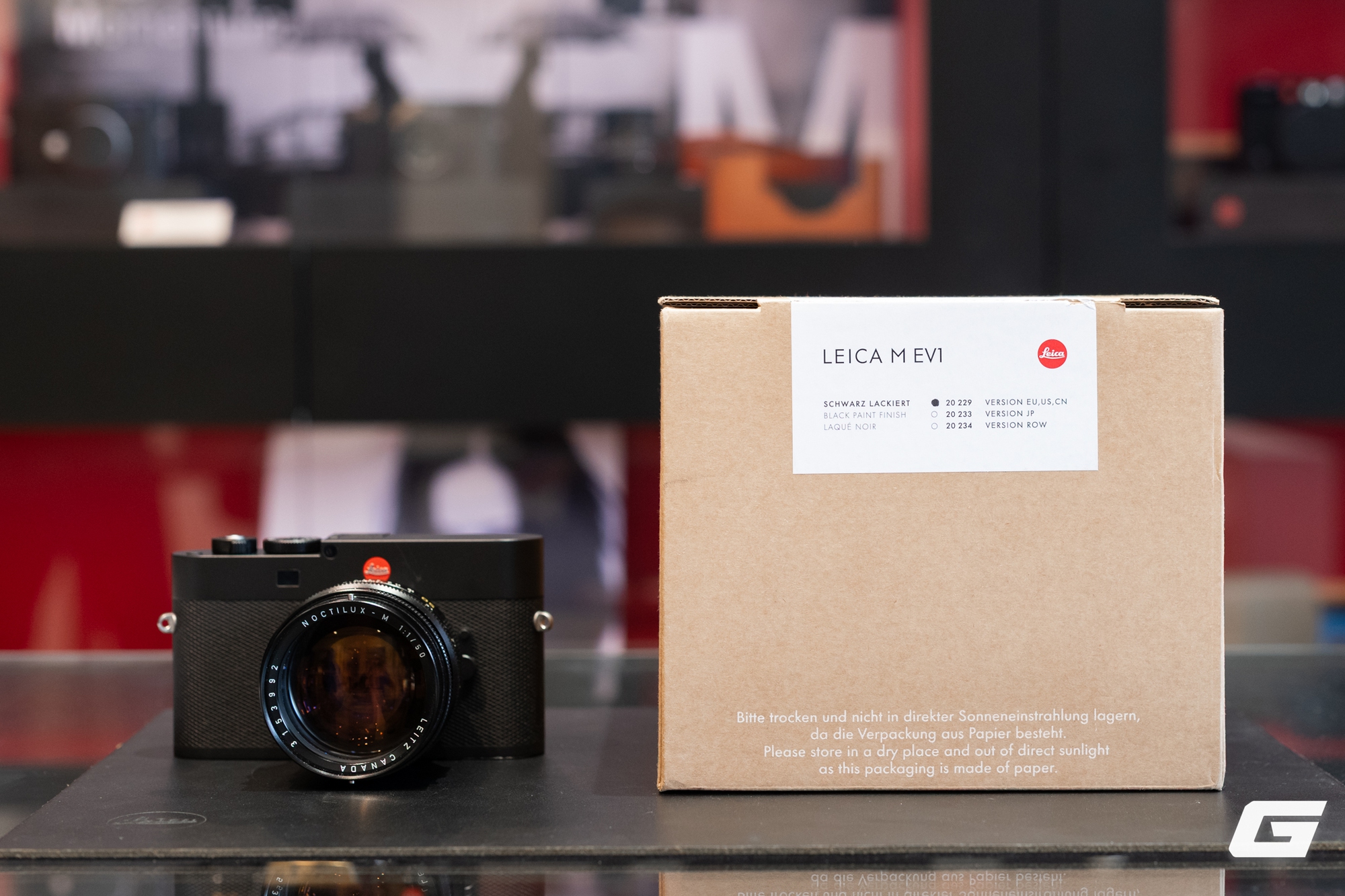 Mở hộp máy ảnh cao cấp Leica M EV1: Viết tiếp di sản bằng những nét hiện đại- Ảnh 2. Mở hộp máy ảnh cao cấp Leica M EV1: Viết tiếp di sản bằng những nét hiện đại- Ảnh 2.