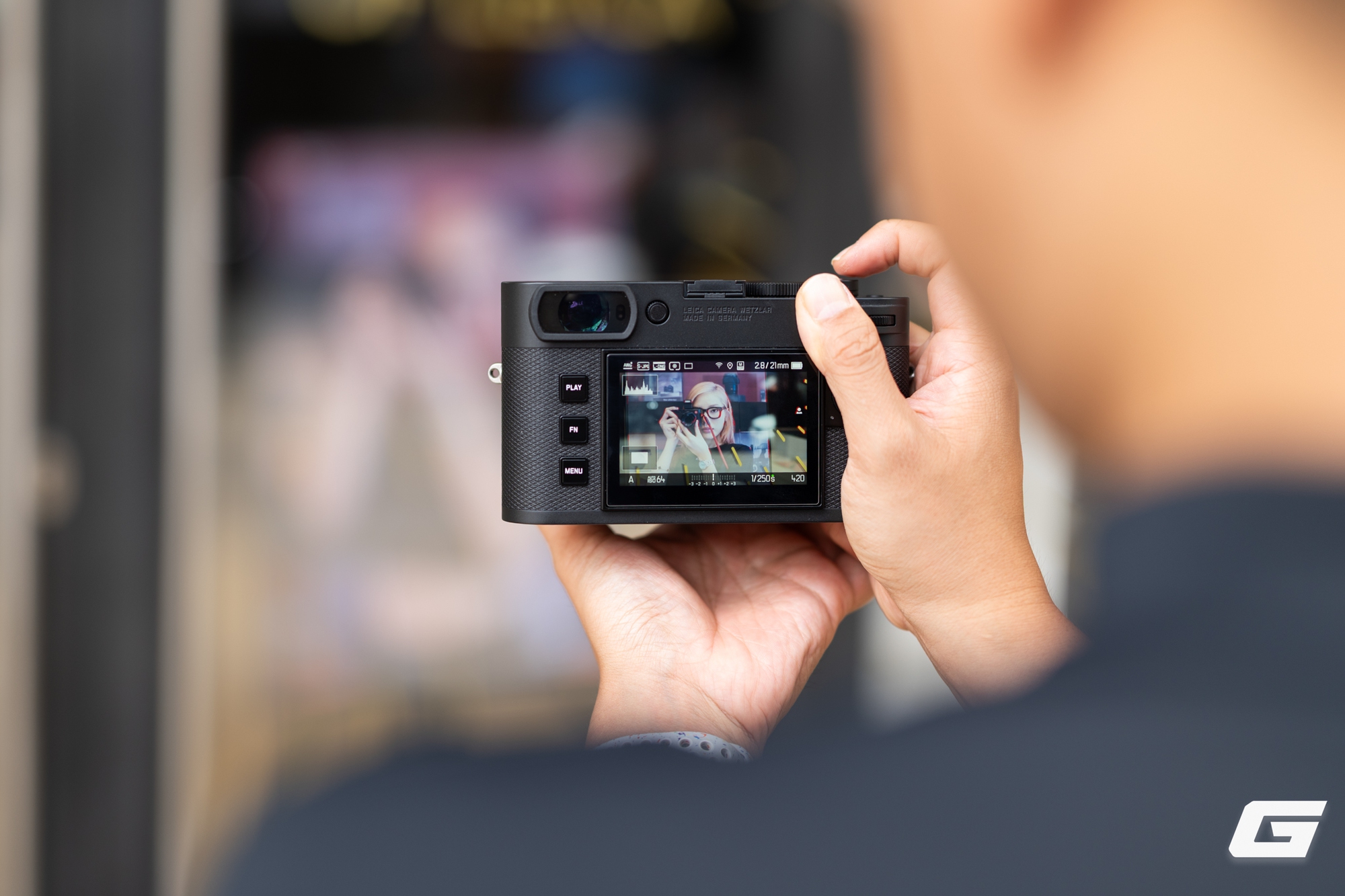 Mở hộp máy ảnh cao cấp Leica M EV1: Viết tiếp di sản bằng những nét hiện đại- Ảnh 10. Mở hộp máy ảnh cao cấp Leica M EV1: Viết tiếp di sản bằng những nét hiện đại- Ảnh 10.