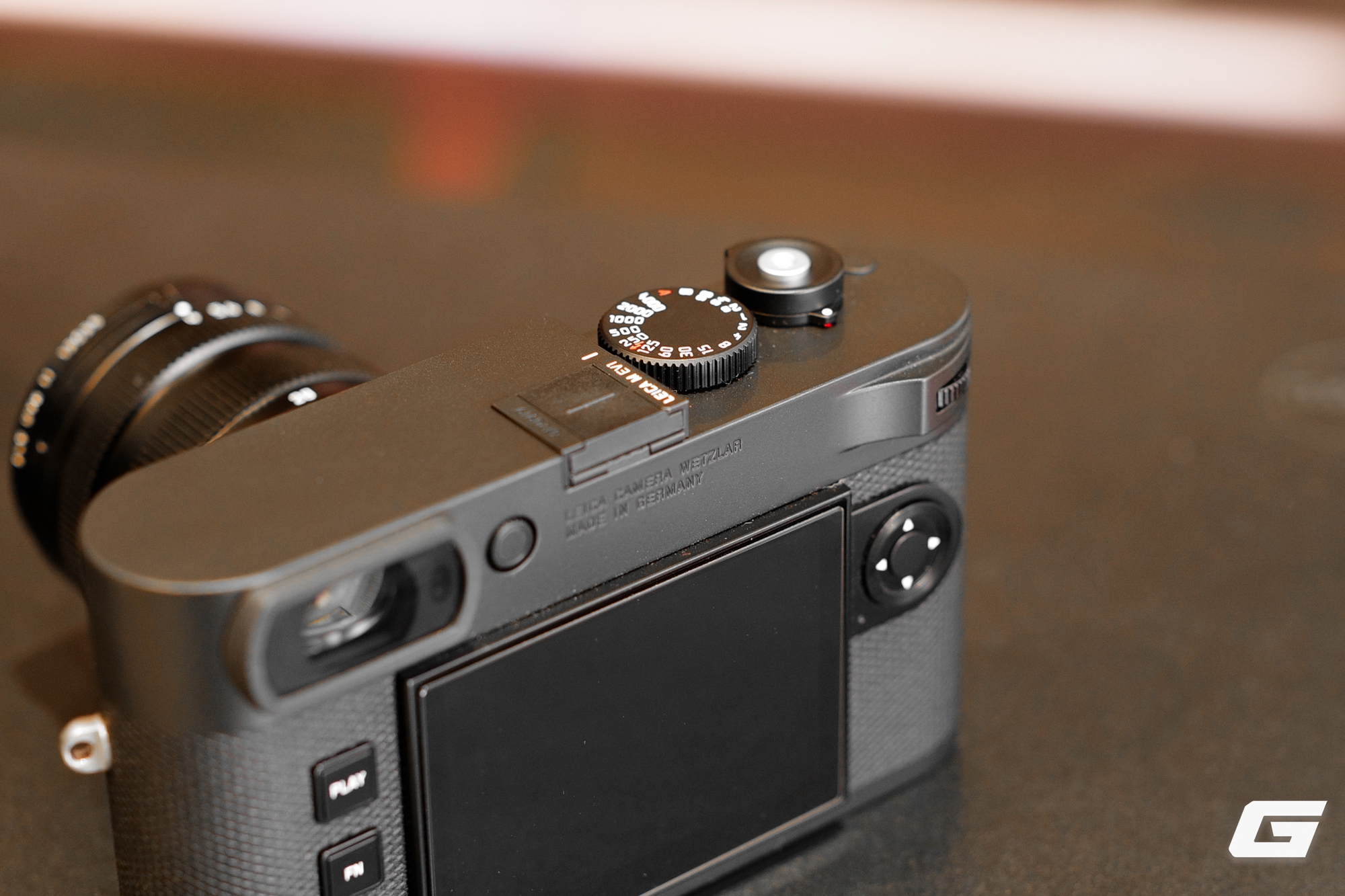 Mở hộp máy ảnh cao cấp Leica M EV1: Viết tiếp di sản bằng những nét hiện đại- Ảnh 8. Mở hộp máy ảnh cao cấp Leica M EV1: Viết tiếp di sản bằng những nét hiện đại- Ảnh 8.