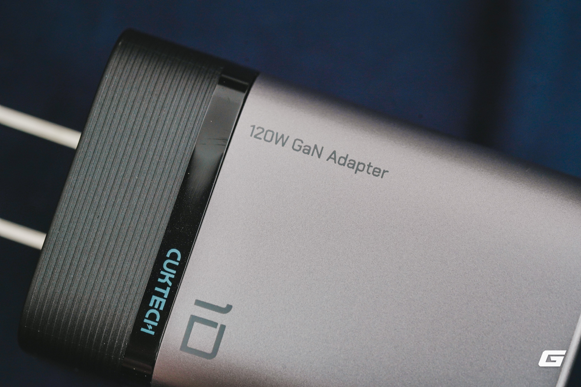 Củ sạc 120W của Xiaomi giờ bé tí tẹo tèo teo, lọt thỏm lòng bàn tay như này đây - Ảnh 6.