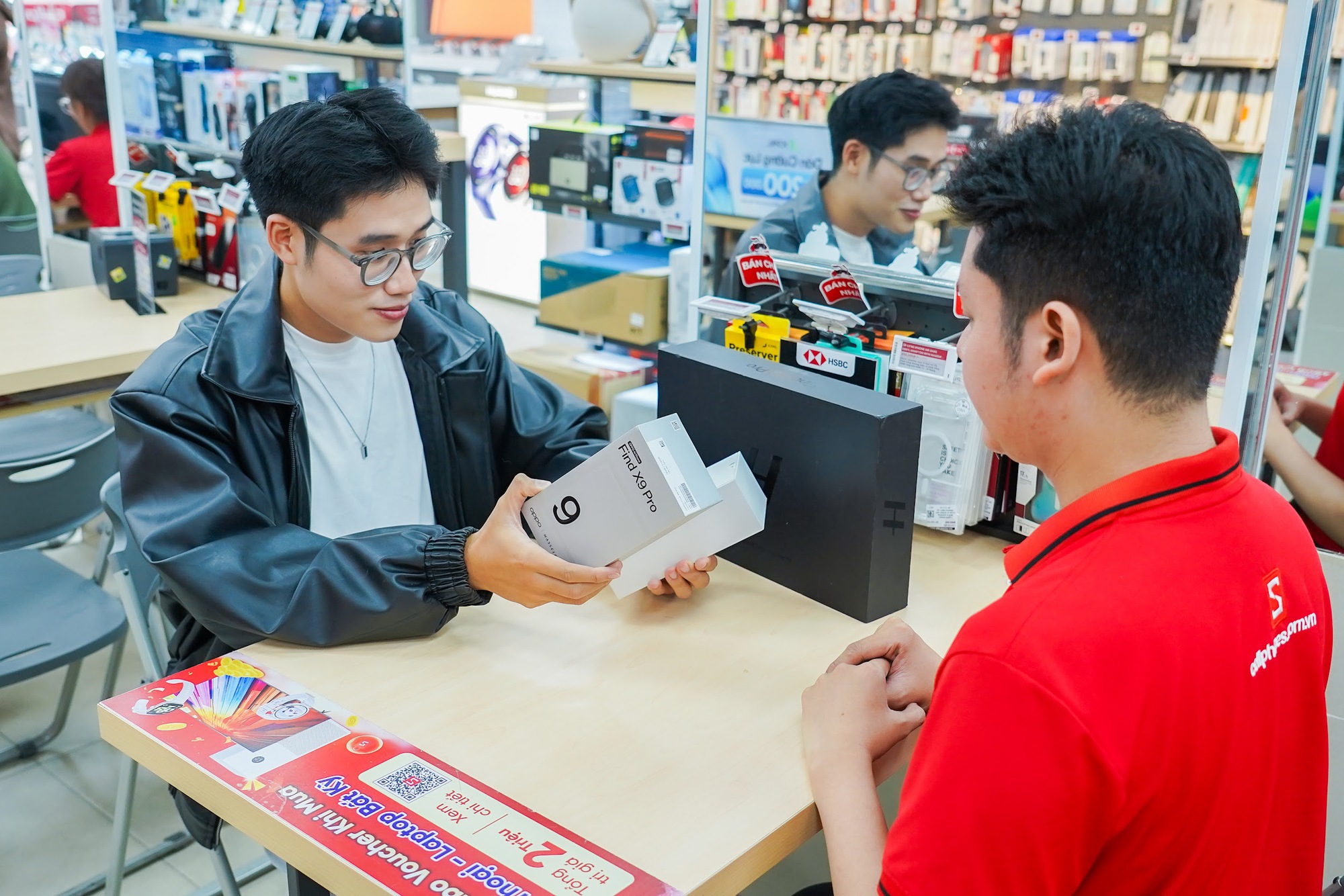 CellphoneS chính thức mở bán OPPO Find X9 series, ưu đãi bộ quà tặng đến 10 triệu - Ảnh 3.