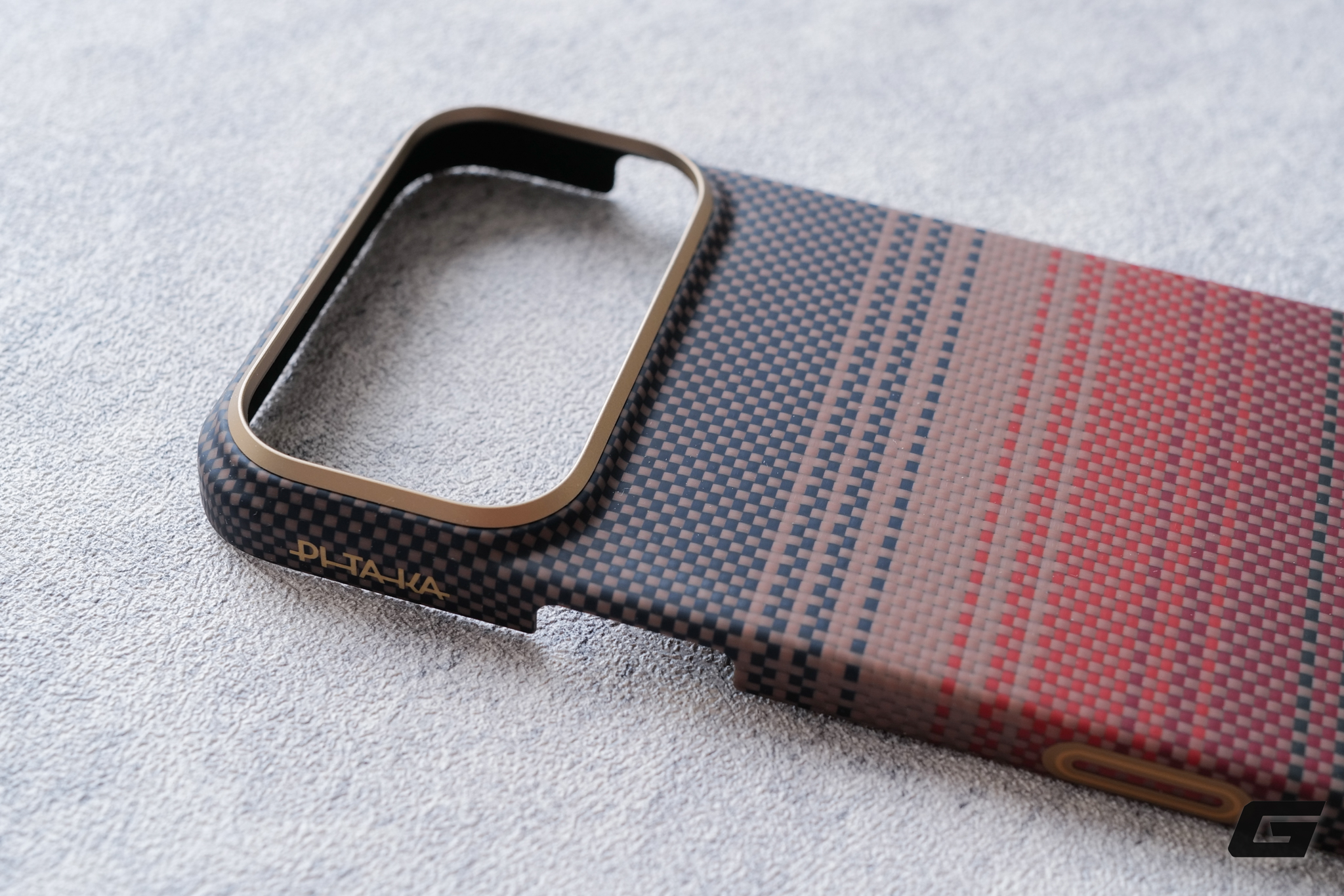 Từ &Quot;Mỏng Dính&Quot; Đến &Quot;Áo Giáp Tận Răng” - Đây Là Những Bộ Ốp Pitaka Đáp Ứng Mọi Nhu Cầu Bảo Vệ Iphone 17 Pro Và Pro Max Từ