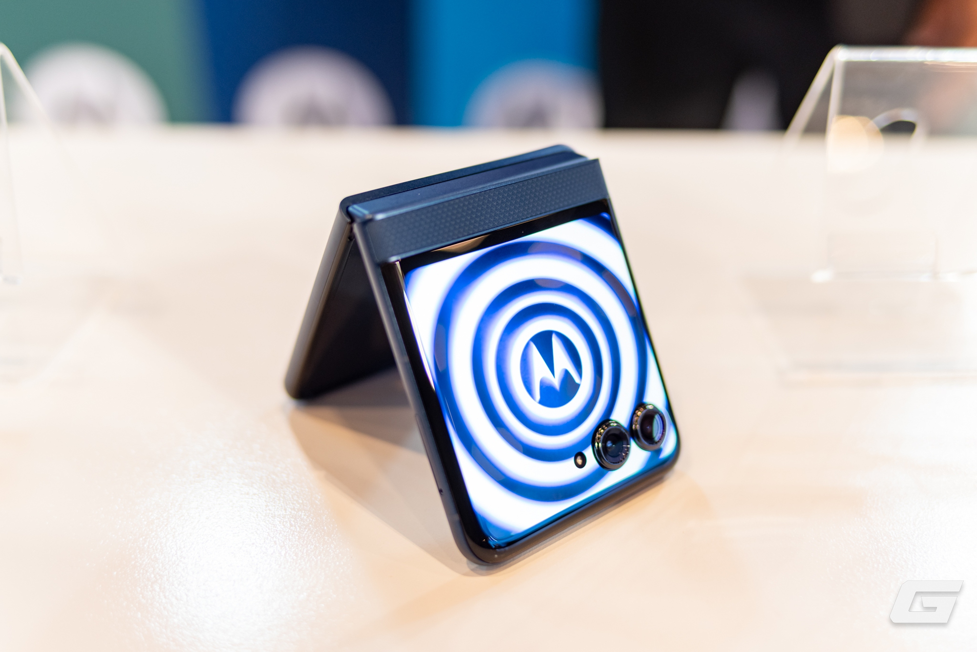 Motorola "tái xuất" Việt Nam đầy ấn tượng: Ra mắt 5 mẫu máy trải dài mọi phân khúc, giá chưa đến 3 triệu đồng- Ảnh 6.