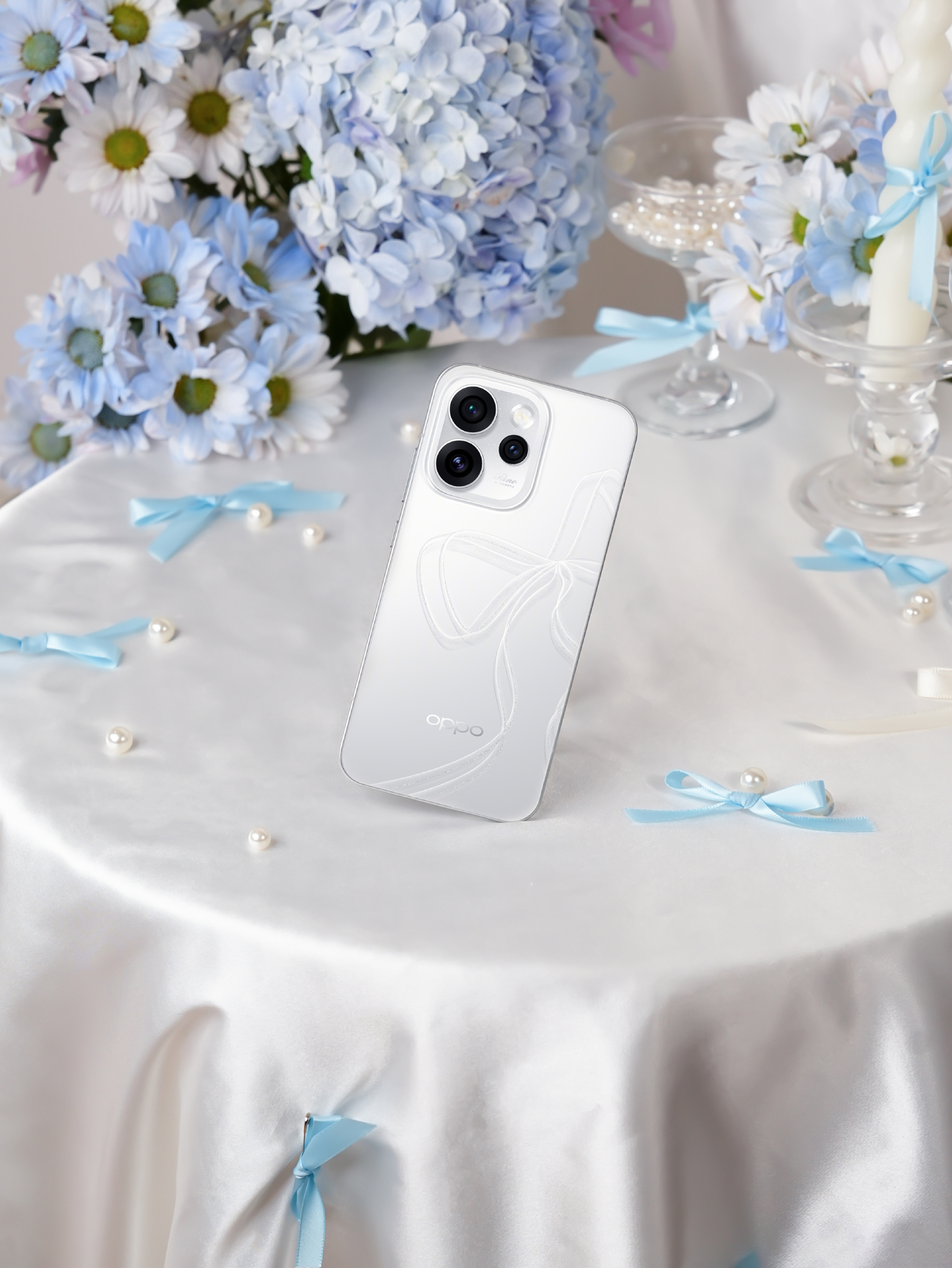 Oppo Reno15 Đẹp Cỡ Này Đây! Oppo Reno15 Bac Weibo 2 1763449012119754629134