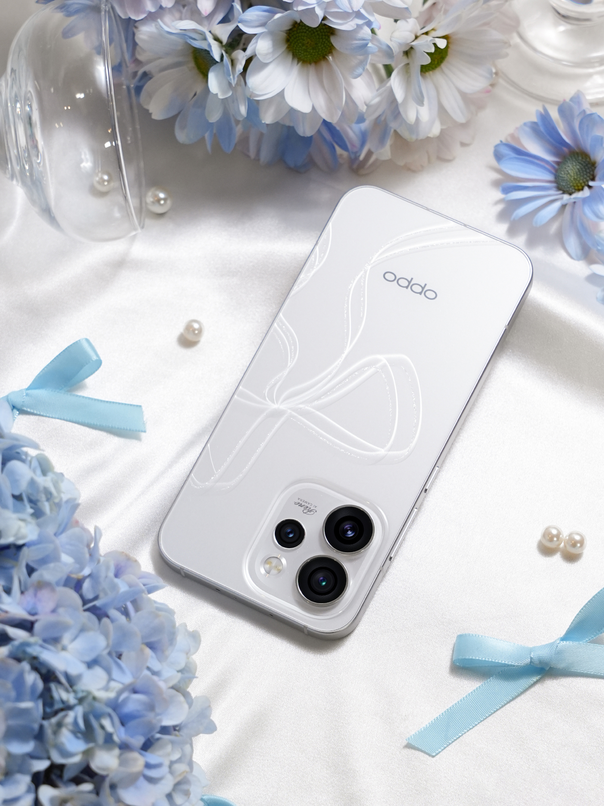 Oppo Reno15 Đẹp Cỡ Này Đây! Oppo Reno15 Bac Weibo 5 17634490127631450939690