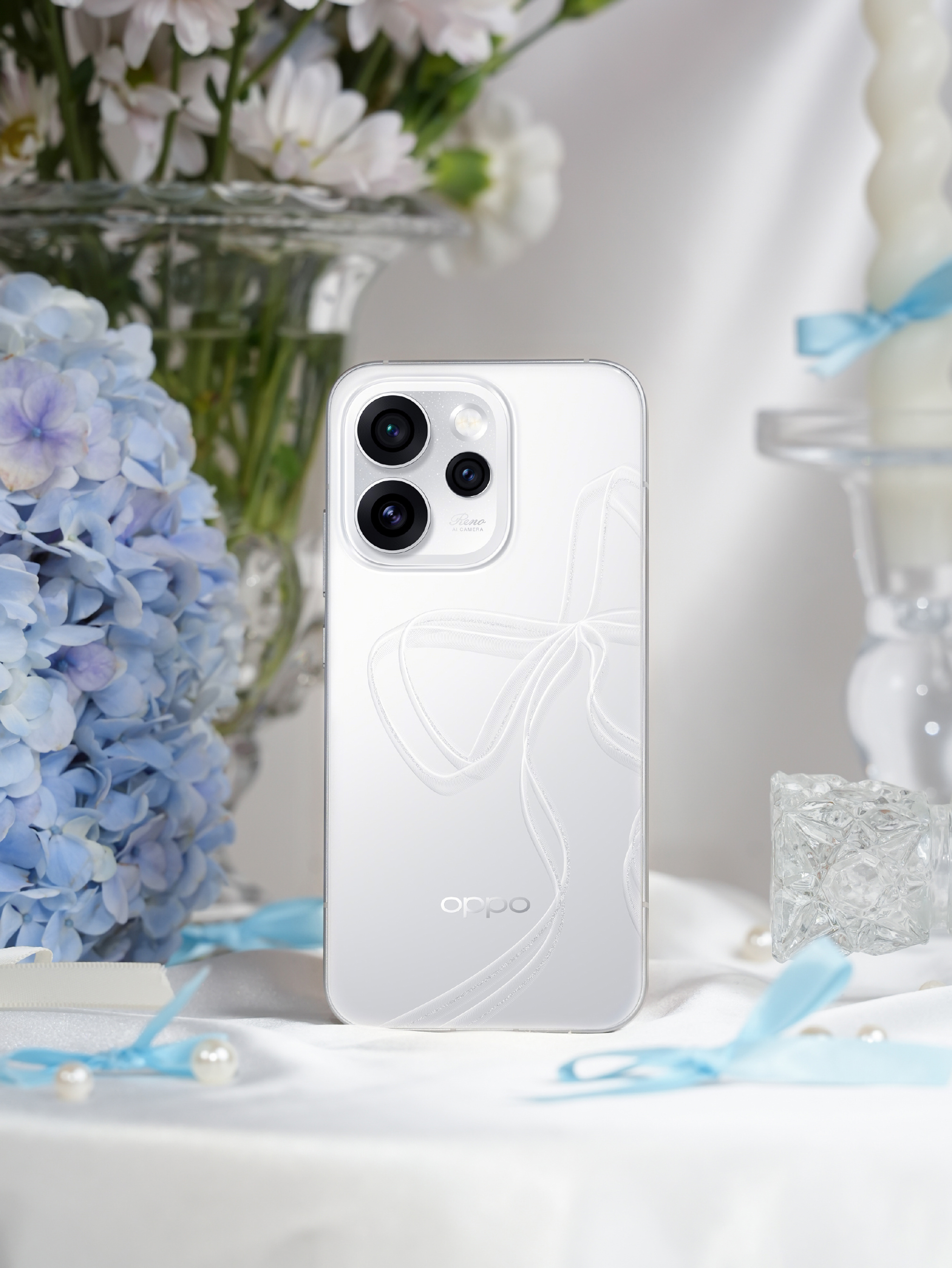 Oppo Reno15 Đẹp Cỡ Này Đây! Oppo Reno15 Bac Weibo 6 17634490127661750714353