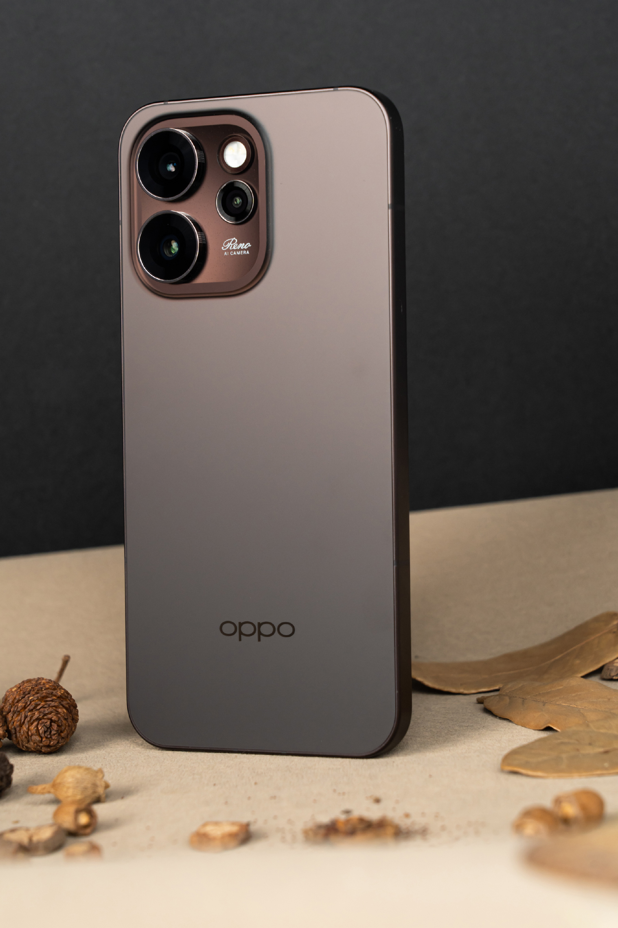Oppo Reno15 Đẹp Cỡ Này Đây! Oppo Reno15 Nau Weibo 5 1763449020770550323422