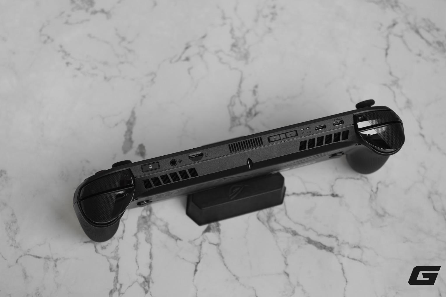 Thử chiến game cùng ROG Xbox Ally X: Thiết kế tay cầm thoải mái, hiệu năng ấn tượng với Z2 Extreme, tiến gần hơn bao giờ hết đến trải nghiệm console- Ảnh 7. Thử chiến game cùng ROG Xbox Ally X: Thiết kế tay cầm thoải mái, hiệu năng ấn tượng với Z2 Extreme, tiến gần hơn bao giờ hết đến trải nghiệm console- Ảnh 7.