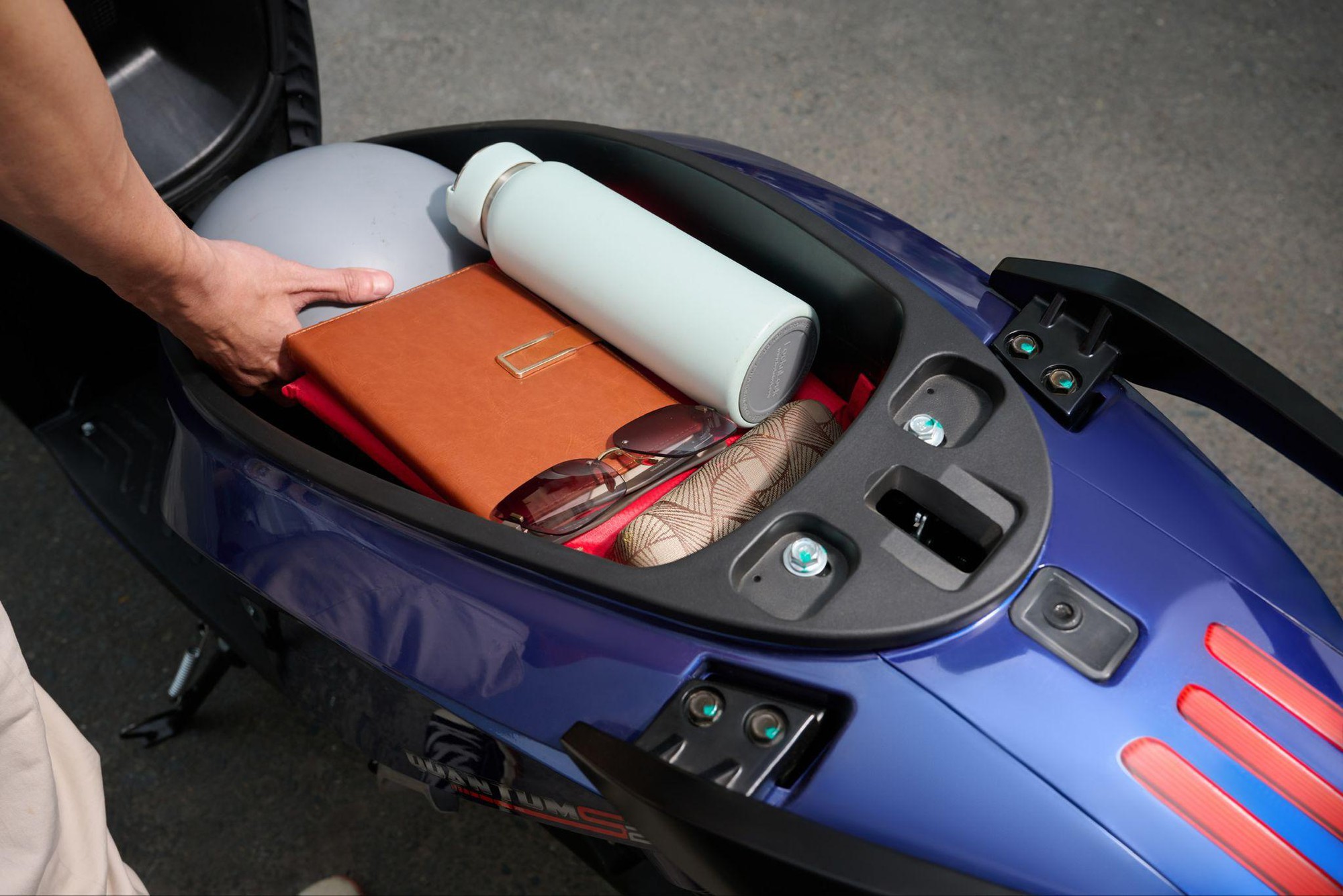 Chiến lược lái thử của Dat Bike có đủ mạnh để người dùng bỏ xe xăng? - Ảnh 4.