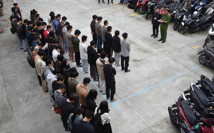 Khởi tố 63 đối tượng tại một công ty công nghệ làm việc cho "trùm cờ bạc" Campuchia- Ảnh 3.