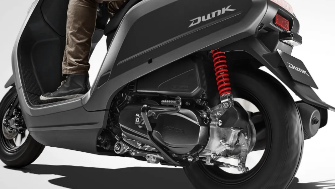 Honda bất ngờ tung mẫu xe tay ga cỡ nhỏ Dunk 50: Dung tích chỉ 49cc nhưng hiệu suất khiến nhiều người phải nhìn lại- Ảnh 3.