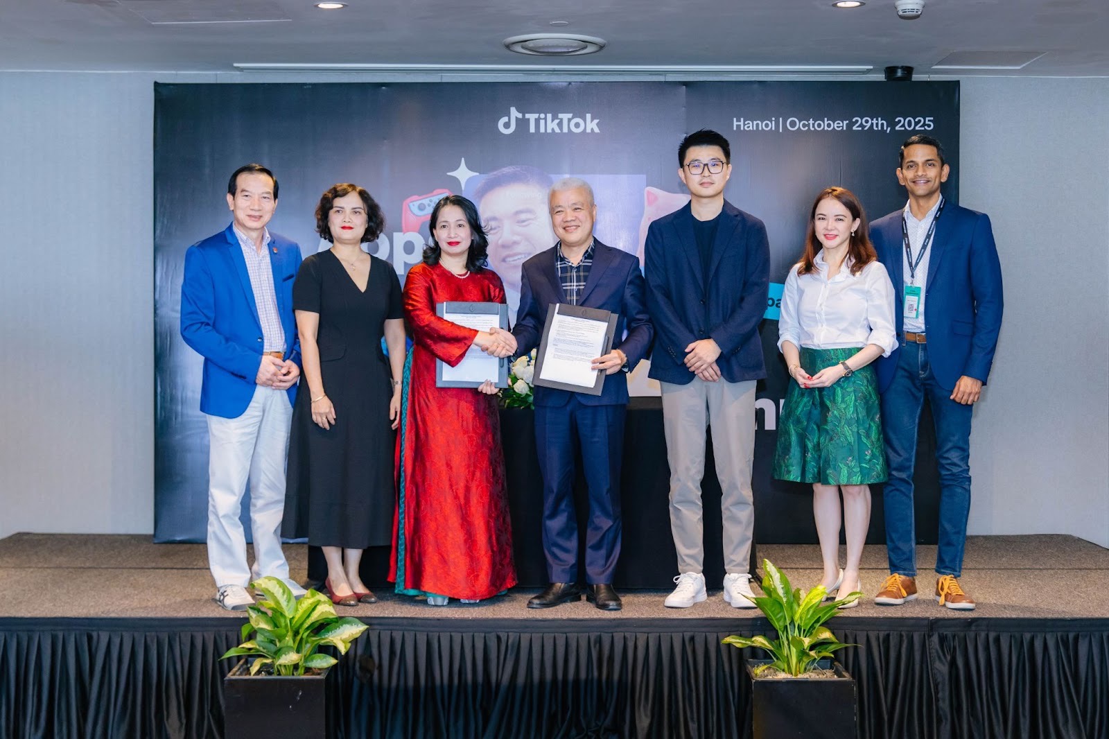 TikTok hợp tác với Bộ Văn hóa, Thể thao và Du lịch Việt Nam: bước ngoặt cho 70 triệu người Việt đang dùng TikTok- Ảnh 1.