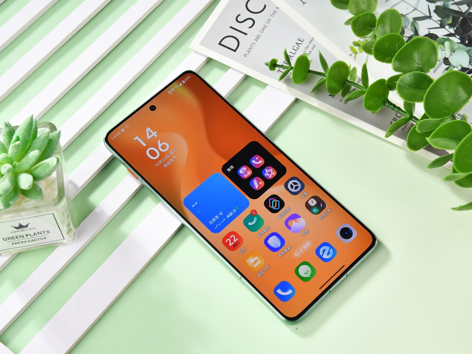 Motorola Mà Mang Máy Này Về Việt Nam Thì Bán Cực Chạy: Chip Snapdragon, Pin Gấp Rưỡi Và Camera &Quot;Gấp Đôi&Quot; Iphone Air Nhưng Giá Chỉ Bằng 1/4 Đây Là Điện Thoại Siêu Mỏng Nhẹ Của Motorola: Dùng Chip Snapdragon, Pin Gấp Rưỡi Và Camera