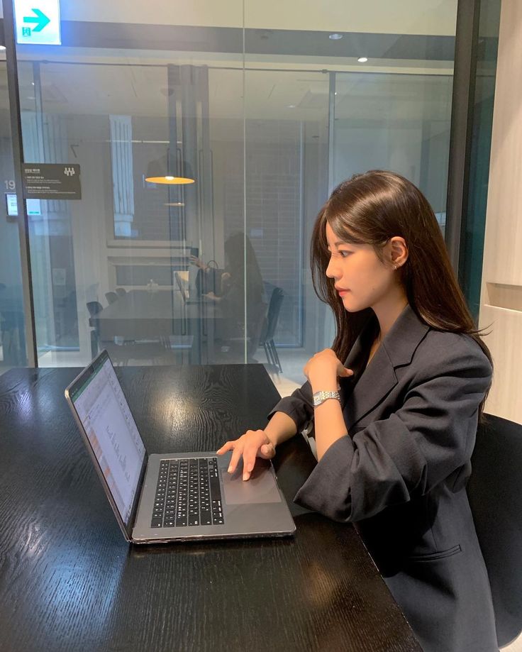 Những nh&acirc;n sự &ldquo;in ra tiền&rdquo; cho c&ocirc;ng ty: Kỹ năng để được tăng lương năm 2026!- Ảnh 1.