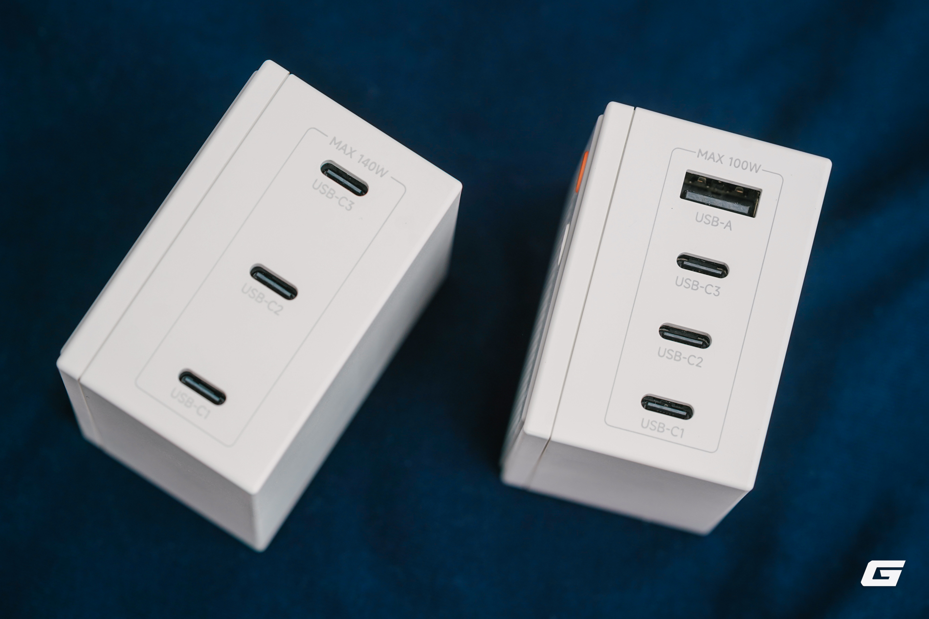 Bộ Đôi Củ Sạc 100W/140W Thiết Kế Đẹp, Không Có Màn Hình Nhưng Vẫn Hiển Thị Được Công Suất, Giá Sale 12/12 Chỉ Hơn 600.000 Đồng Bộ Đôi Sạc