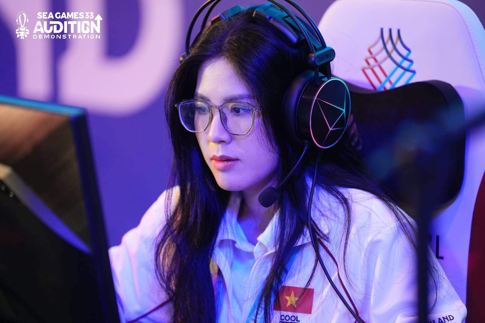 Tuyển thủ Audition xinh như nữ thần, góc nghiêng "thần thánh" ngắm hoài không chán, còn giành huy chương SEA Games về cho Việt Nam - Ảnh 13. Tuyển thủ Audition xinh như nữ thần, góc nghiêng "thần thánh" ngắm hoài không chán, còn giành huy chương SEA Games về cho Việt Nam - Ảnh 13.