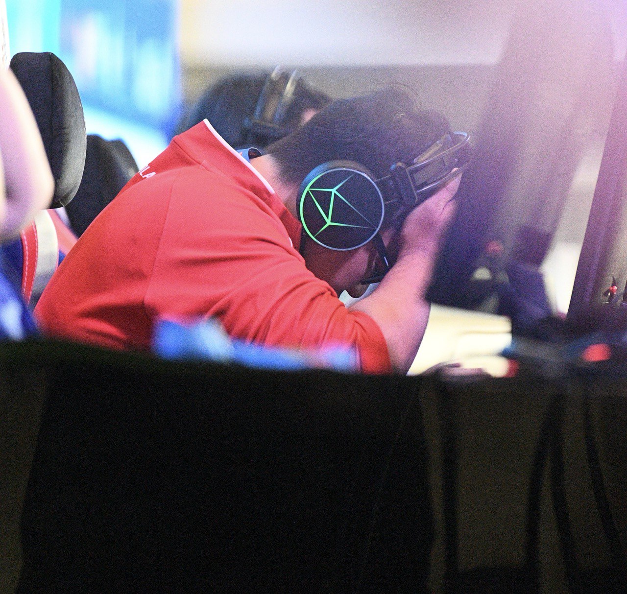 Tuyển thủ Việt Nam gục đầu bật khóc vì vụt mất HCV Audition, "trốn" ra ngoài khóc, 1 tiếng sau lại vô địch mới đỉnh! - Ảnh 2. Tuyển thủ Việt Nam gục đầu bật khóc vì vụt mất HCV Audition, "trốn" ra ngoài khóc, 1 tiếng sau lại vô địch mới đỉnh! - Ảnh 2.