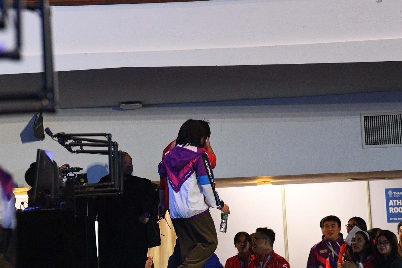 Tuyển thủ Việt Nam gục đầu bật khóc vì vụt mất HCV Audition, "trốn" ra ngoài khóc, 1 tiếng sau lại vô địch mới đỉnh! - Ảnh 11. Tuyển thủ Việt Nam gục đầu bật khóc vì vụt mất HCV Audition, "trốn" ra ngoài khóc, 1 tiếng sau lại vô địch mới đỉnh! - Ảnh 11.