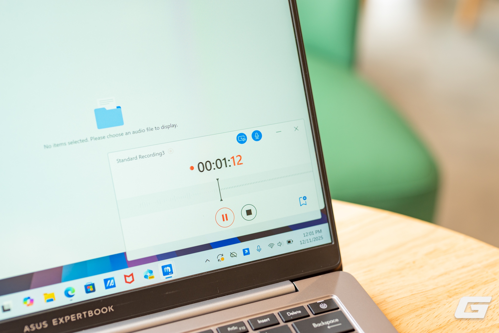 Trải nghiệm ASUS ExpertBook P5: Đẹp bền chuẩn doanh nghiệp, th&ecirc;m nhiều t&iacute;nh năng AI th&ocirc;ng minh phục vụ c&ocirc;ng việc, gi&aacute; chưa đến 30 triệu- Ảnh 5.