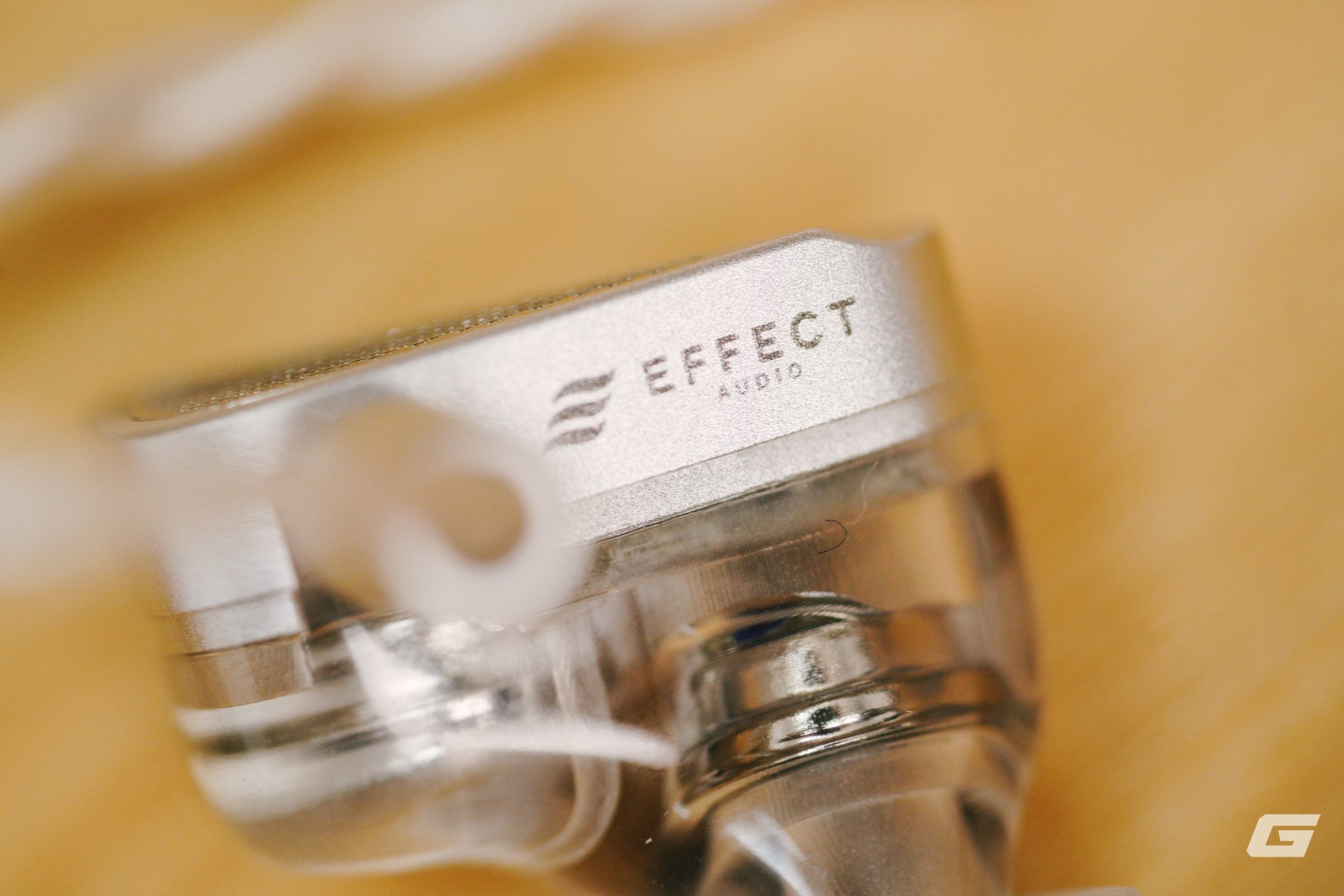 Đ&aacute;nh gi&aacute; Tanchjim x Effect Audio Force: Cặp tai nghe kỳ lạ với 2 m&agrave;ng Dynamic v&agrave; thiết kế "đeo chặt nhưng vẫn hở"- Ảnh 9.