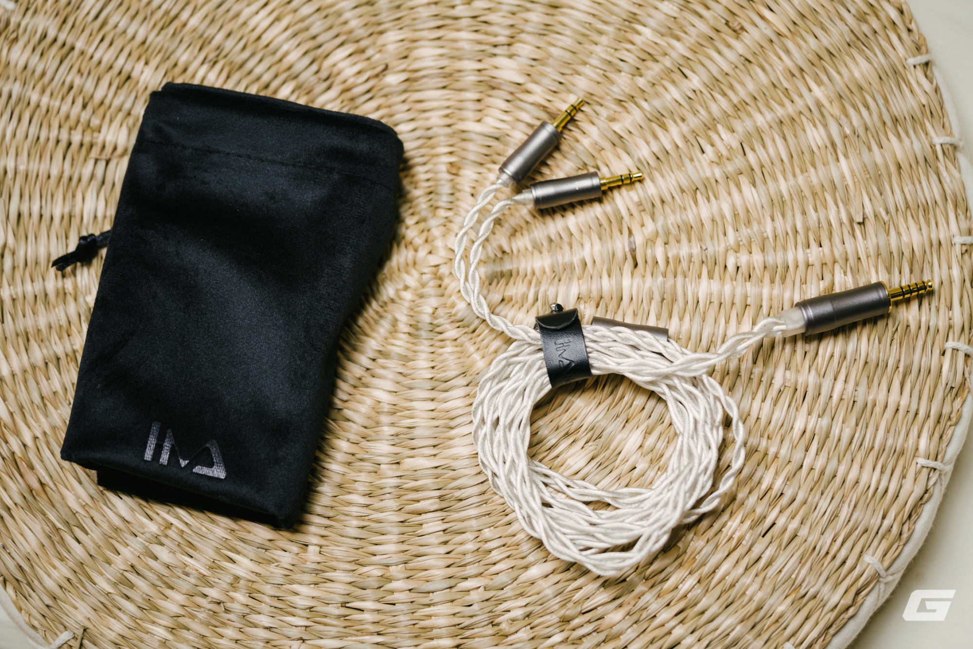 Đánh giá tai nghe chụp đầu HarmonicDyne Romantic: Đem sự trữ tình vào âm nhạc- Ảnh 3. Đánh giá tai nghe chụp đầu HarmonicDyne Romantic: Đem sự trữ tình vào âm nhạc- Ảnh 3.