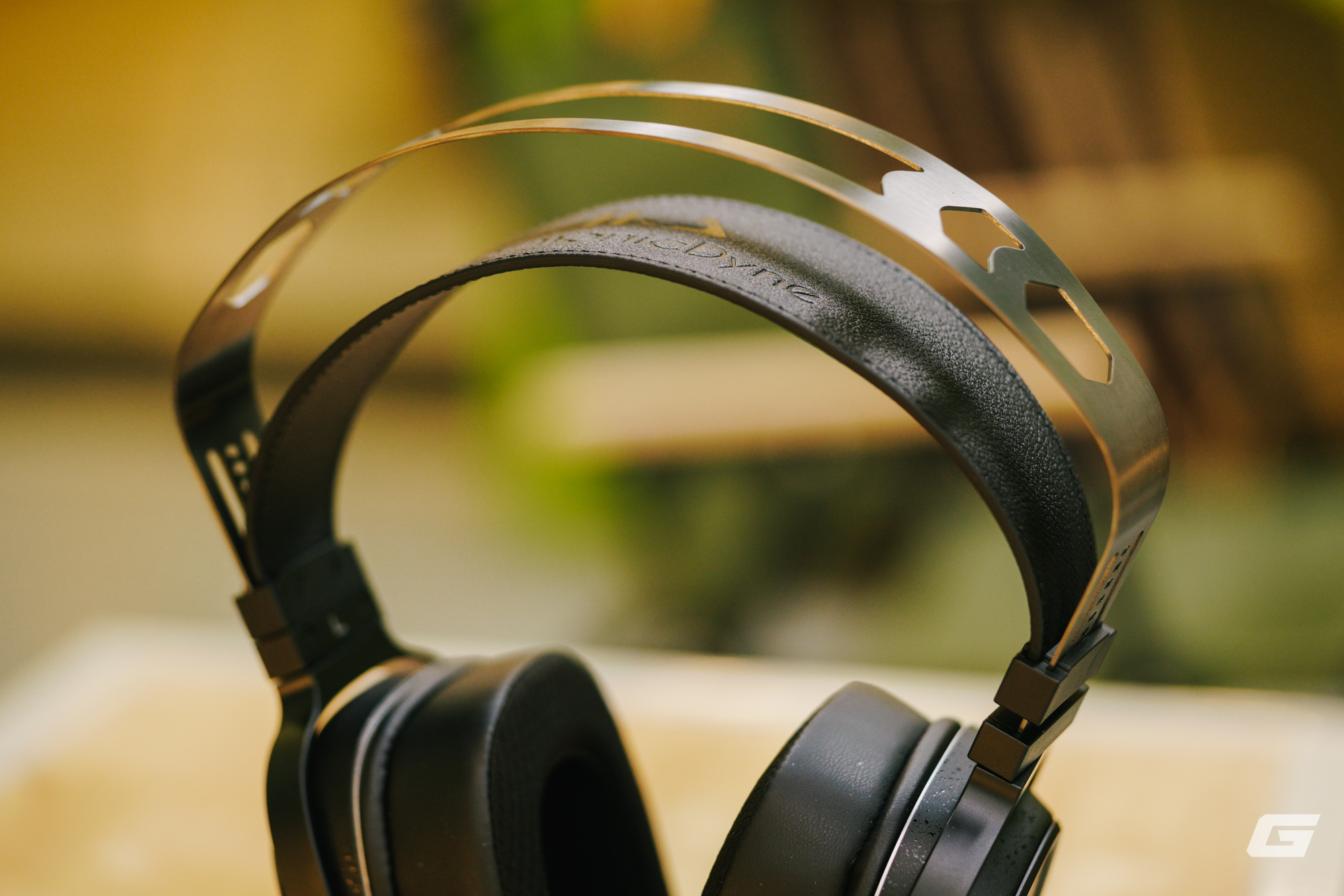 Đánh giá tai nghe chụp đầu HarmonicDyne Romantic: Đem sự trữ tình vào âm nhạc- Ảnh 7. Đánh giá tai nghe chụp đầu HarmonicDyne Romantic: Đem sự trữ tình vào âm nhạc- Ảnh 7.