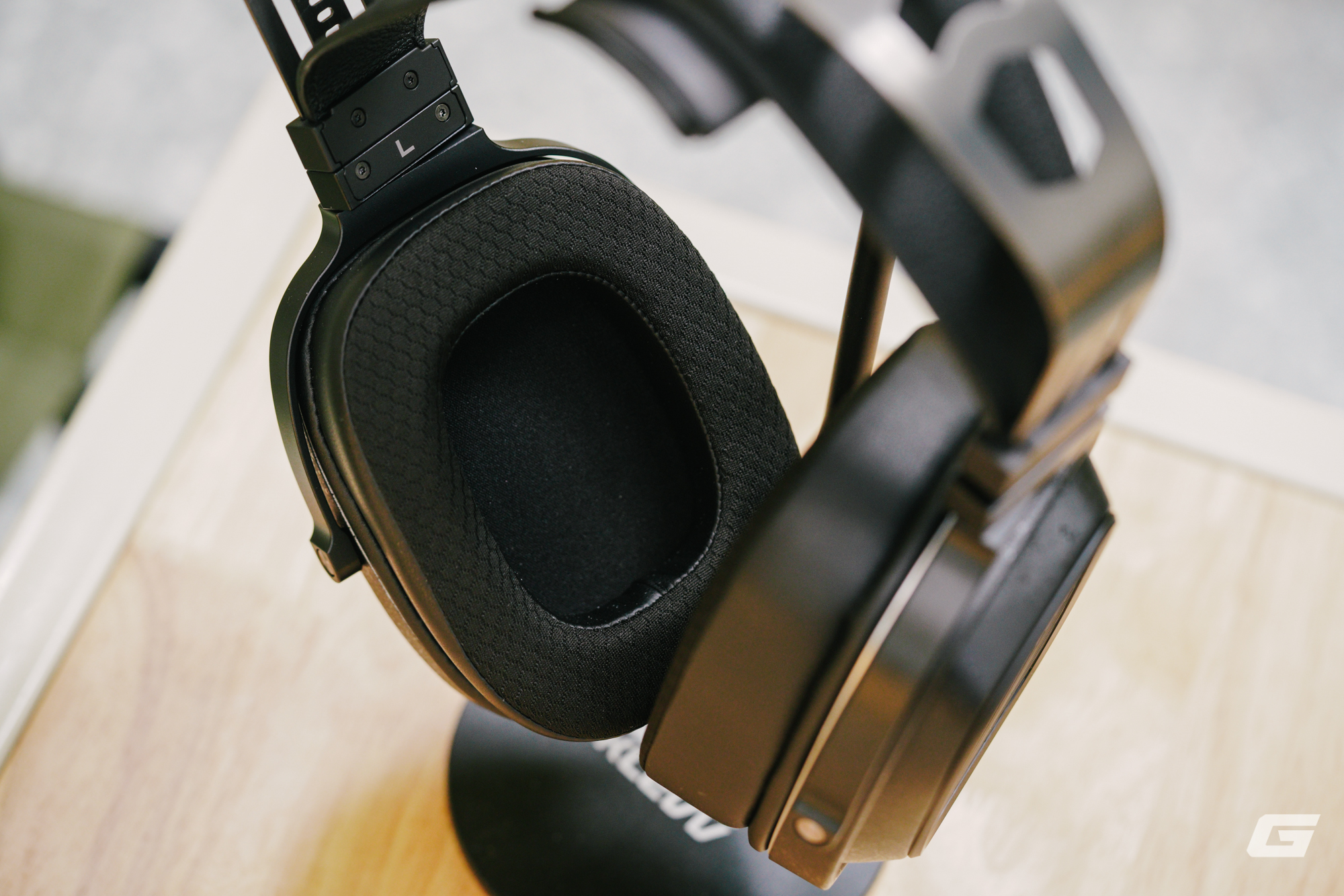 Đánh giá tai nghe chụp đầu HarmonicDyne Romantic: Đem sự trữ tình vào âm nhạc- Ảnh 9. Đánh giá tai nghe chụp đầu HarmonicDyne Romantic: Đem sự trữ tình vào âm nhạc- Ảnh 9.