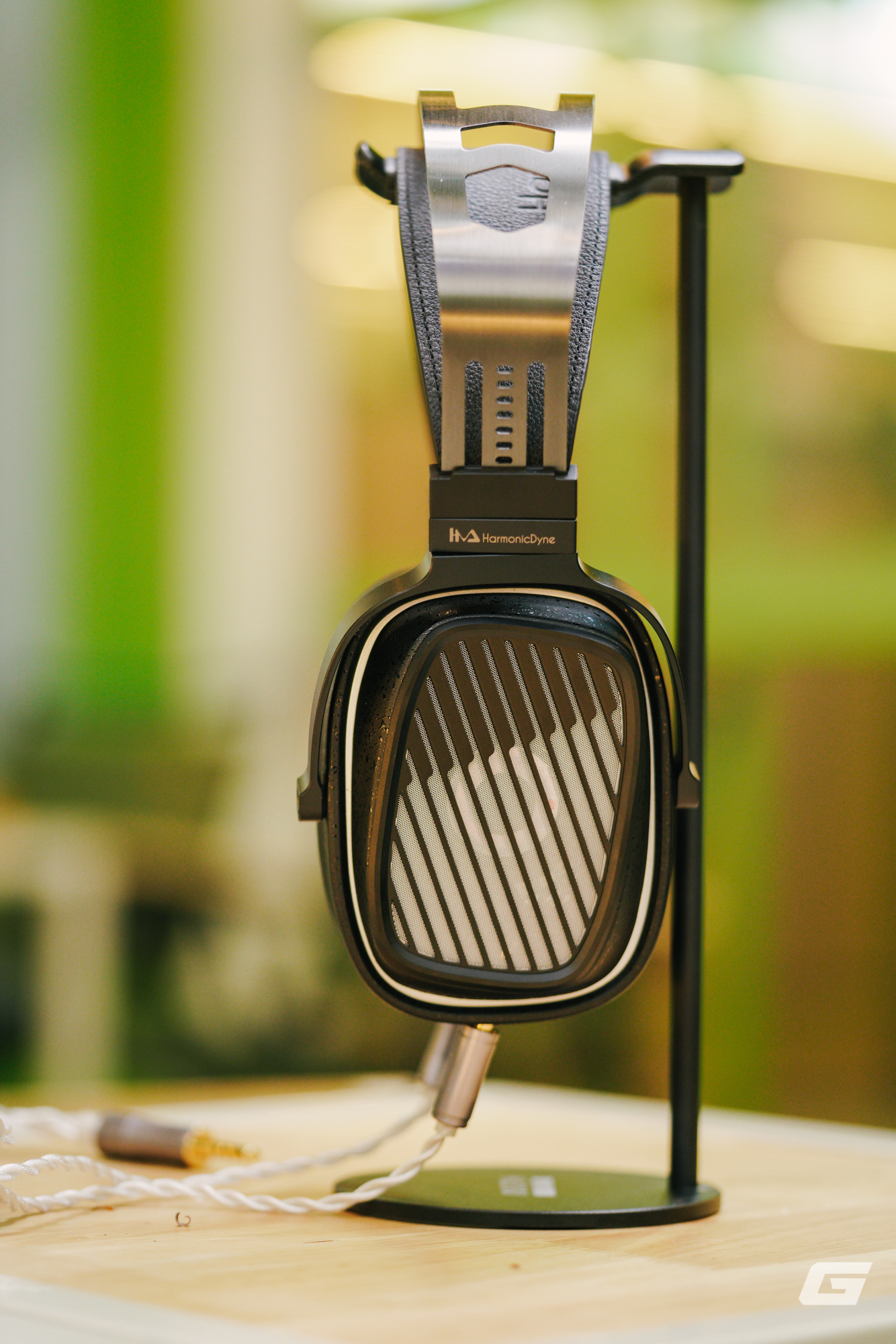 Đánh giá tai nghe chụp đầu HarmonicDyne Romantic: Đem sự trữ tình vào âm nhạc- Ảnh 5. Đánh giá tai nghe chụp đầu HarmonicDyne Romantic: Đem sự trữ tình vào âm nhạc- Ảnh 5.