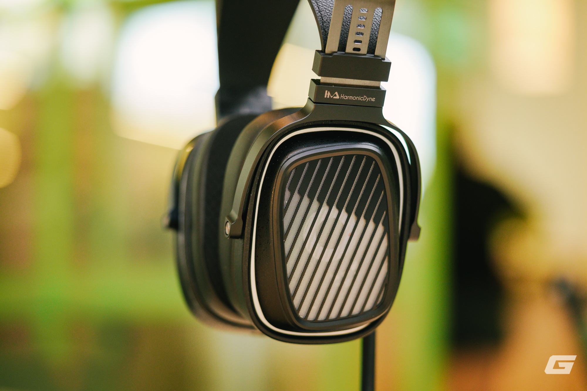 Đánh giá tai nghe chụp đầu HarmonicDyne Romantic: Đem sự trữ tình vào âm nhạc- Ảnh 6. Đánh giá tai nghe chụp đầu HarmonicDyne Romantic: Đem sự trữ tình vào âm nhạc- Ảnh 6.