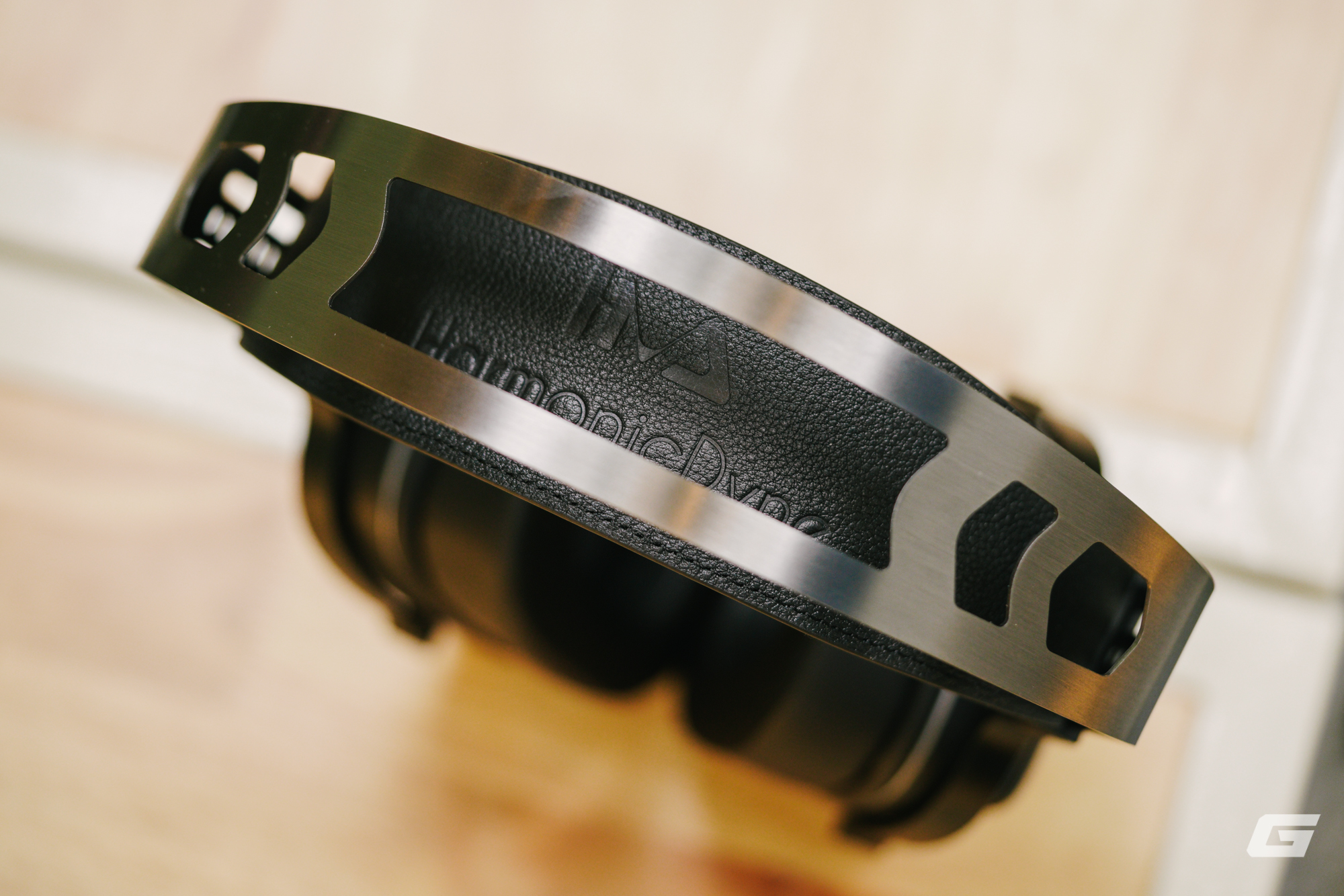 Đánh giá tai nghe chụp đầu HarmonicDyne Romantic: Đem sự trữ tình vào âm nhạc- Ảnh 8. Đánh giá tai nghe chụp đầu HarmonicDyne Romantic: Đem sự trữ tình vào âm nhạc- Ảnh 8.