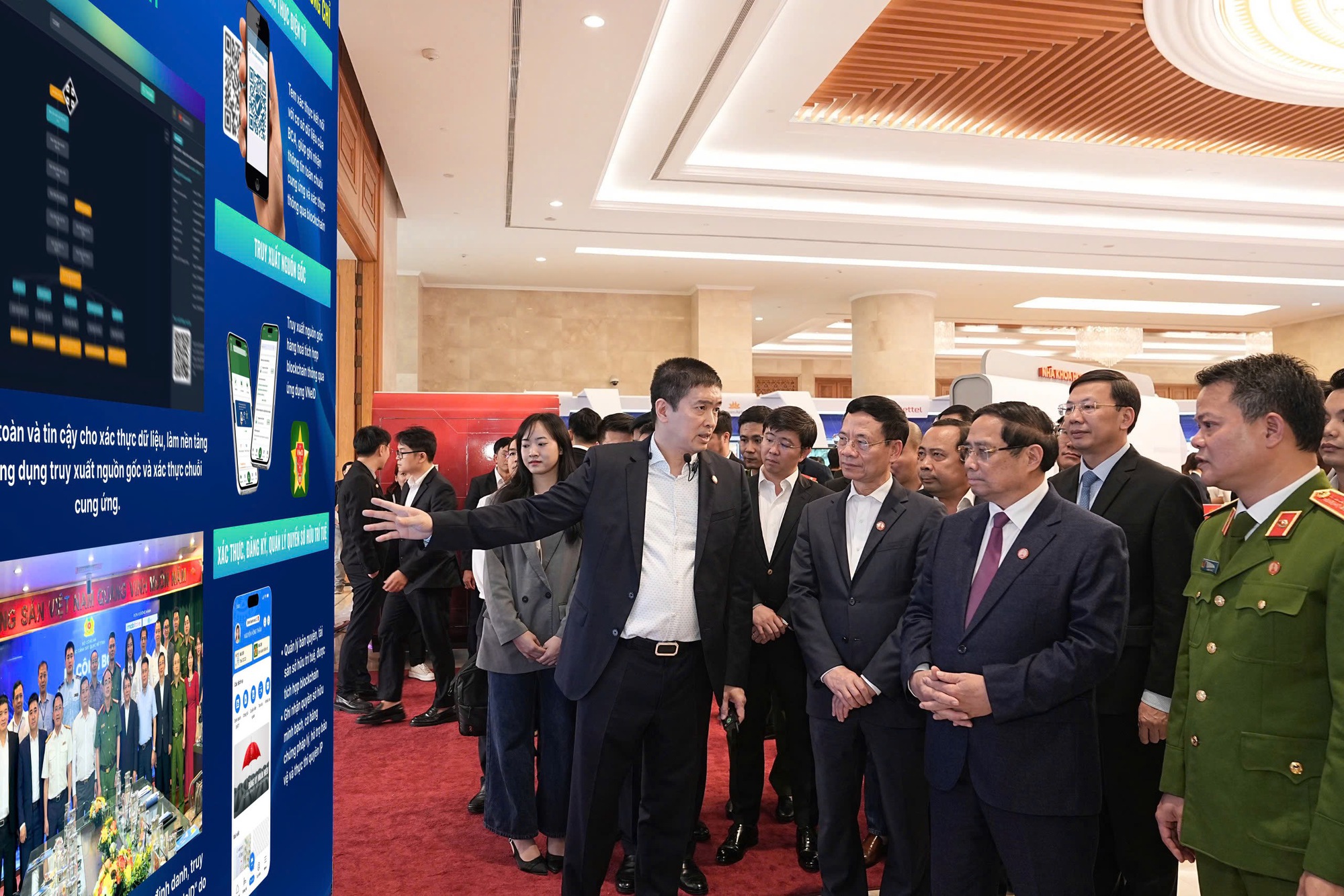 N&oacute;ng: VNeID t&iacute;ch hợp c&ocirc;ng nghệ blockchain- Ảnh 2.