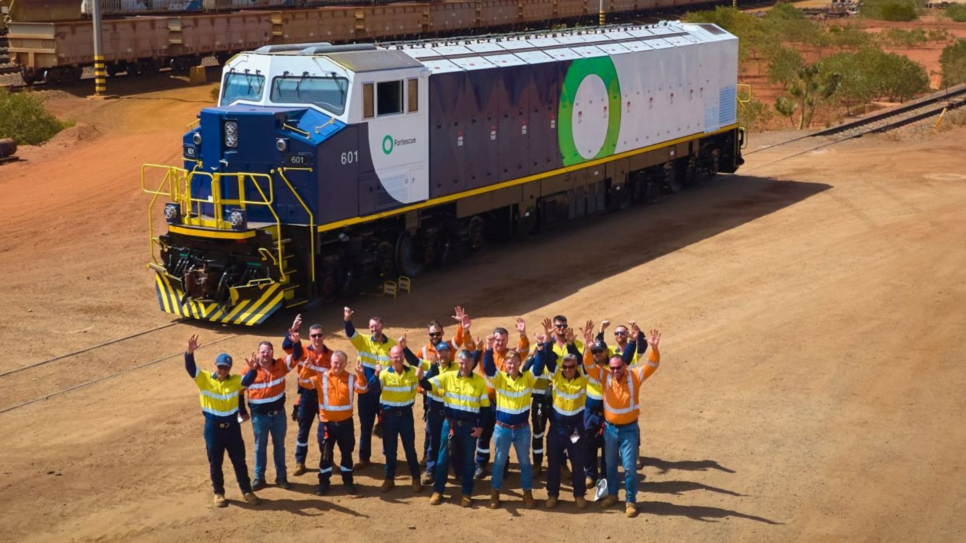 "Qu&aacute;i vật" pin di động lớn nhất thế giới cập bến &Uacute;c: Cuộc c&aacute;ch mạng xanh tr&ecirc;n đường ray ng&agrave;nh khai kho&aacute;ng- Ảnh 2.