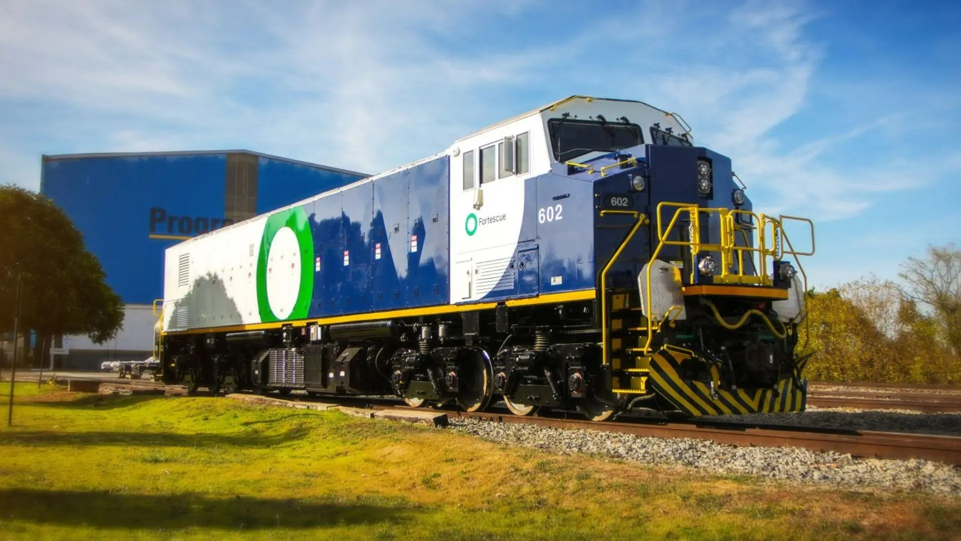 "Qu&aacute;i vật" pin di động lớn nhất thế giới cập bến &Uacute;c: Cuộc c&aacute;ch mạng xanh tr&ecirc;n đường ray ng&agrave;nh khai kho&aacute;ng- Ảnh 1.