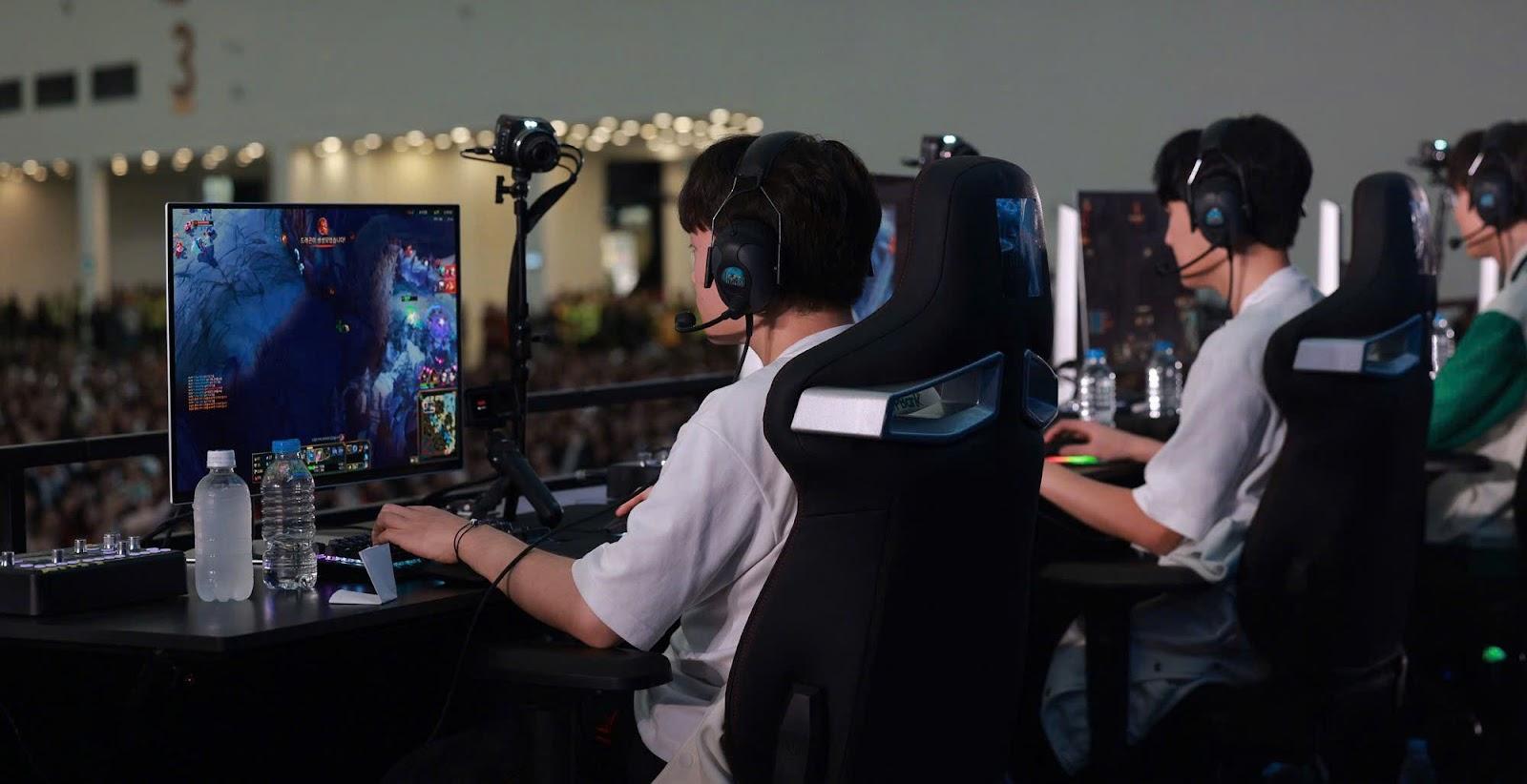 M&agrave;n h&igrave;nh Samsung Odyssey bất ngờ được ch&uacute; &yacute; sau trận đấu của T1 v&agrave; All-Star Việt Nam - Ảnh 3.