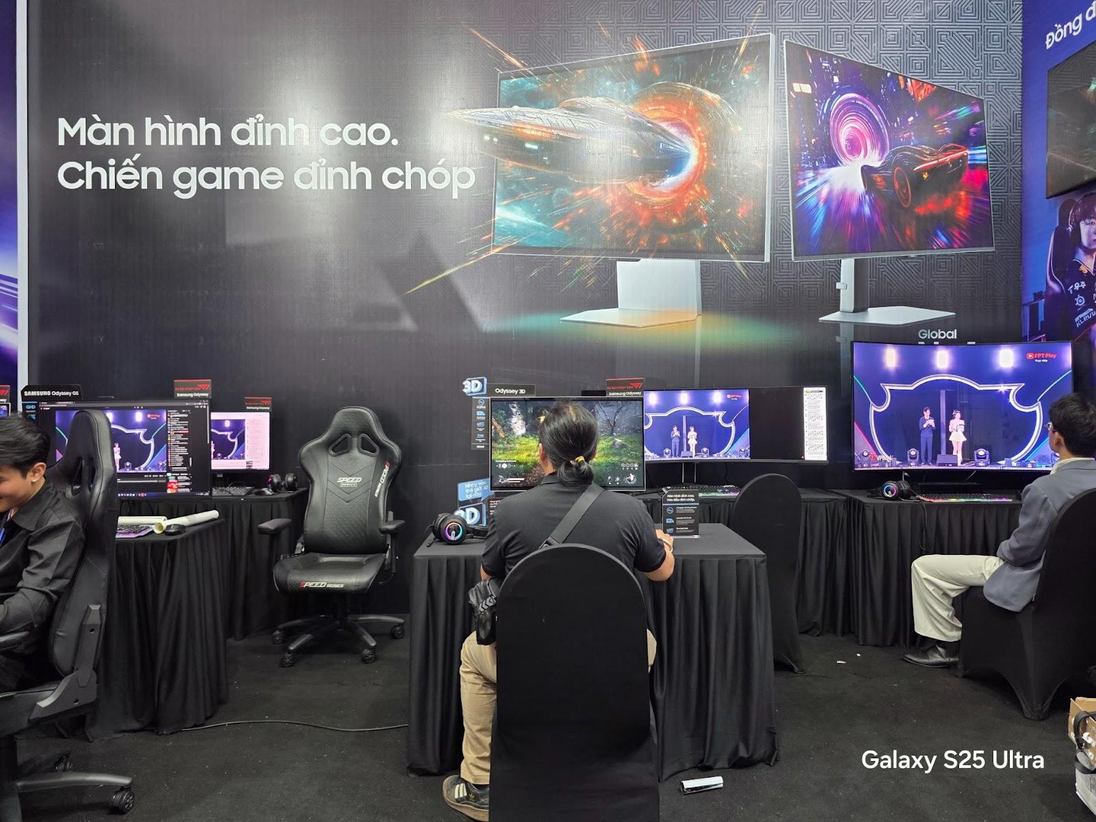 M&agrave;n h&igrave;nh Samsung Odyssey bất ngờ được ch&uacute; &yacute; sau trận đấu của T1 v&agrave; All-Star Việt Nam - Ảnh 4.