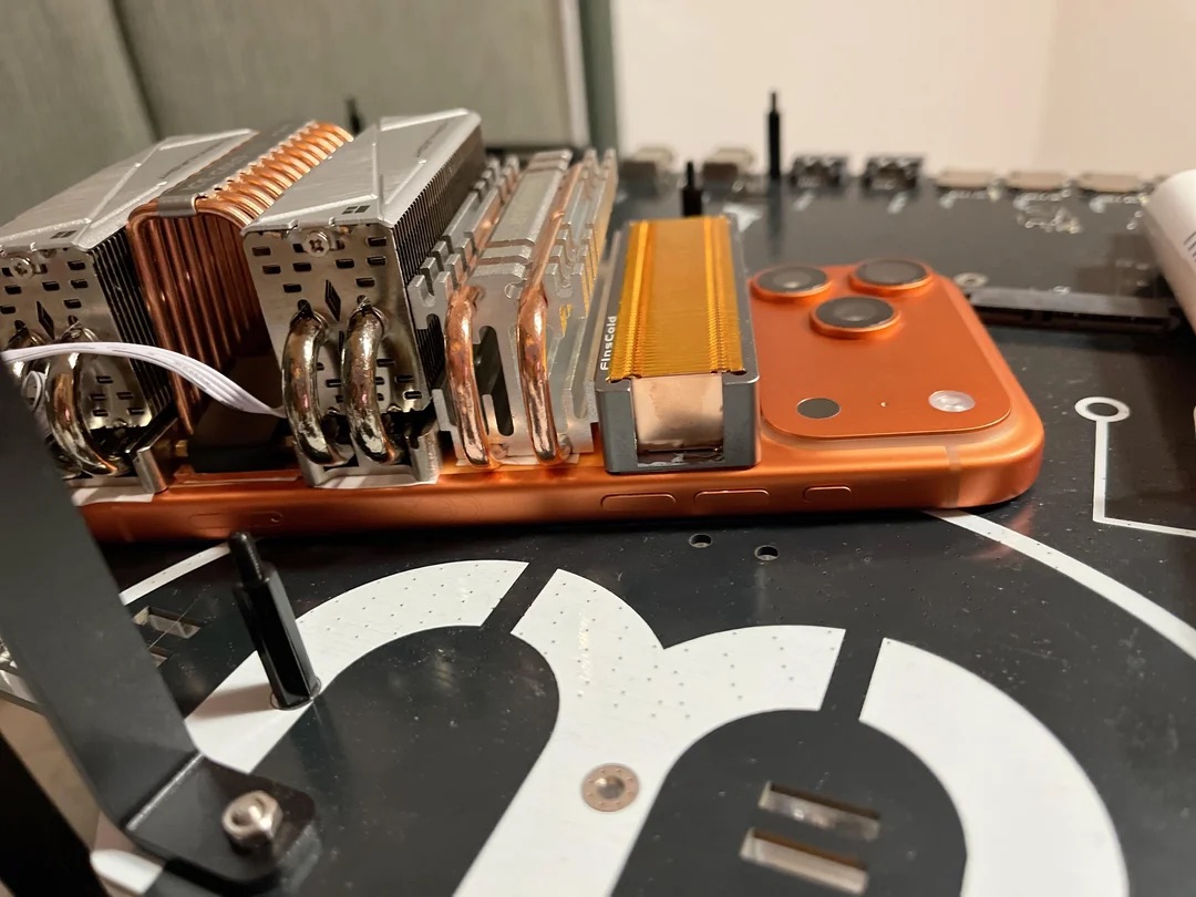 Độ tản nhiệt PC l&ecirc;n iPhone 17 Pro Max, người d&ugrave;ng đẩy hiệu năng ổn định l&ecirc;n hơn 90%- Ảnh 3.