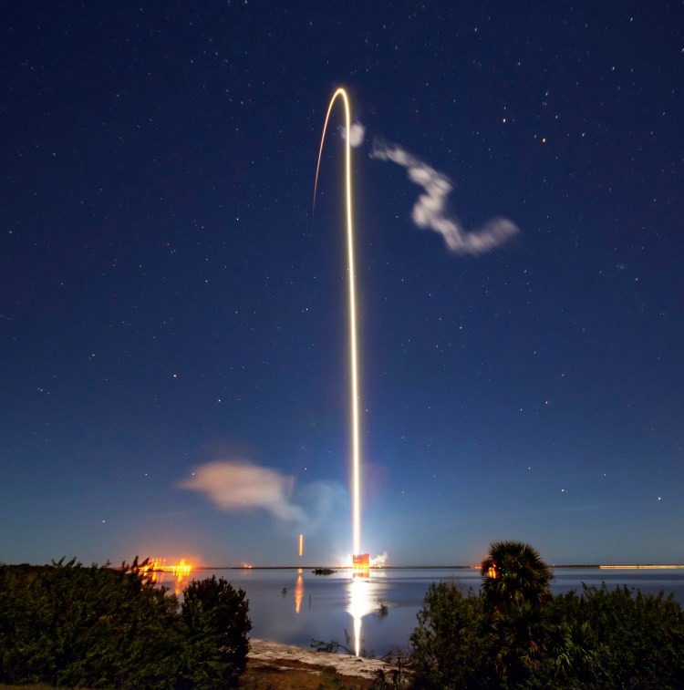 Nhờ Elon Musk, game thủ ng&agrave;y nay đ&atilde; c&oacute; thể chơi game online "kh&ocirc;ng giật, lag" ở độ cao 9.000 m&eacute;t- Ảnh 3.