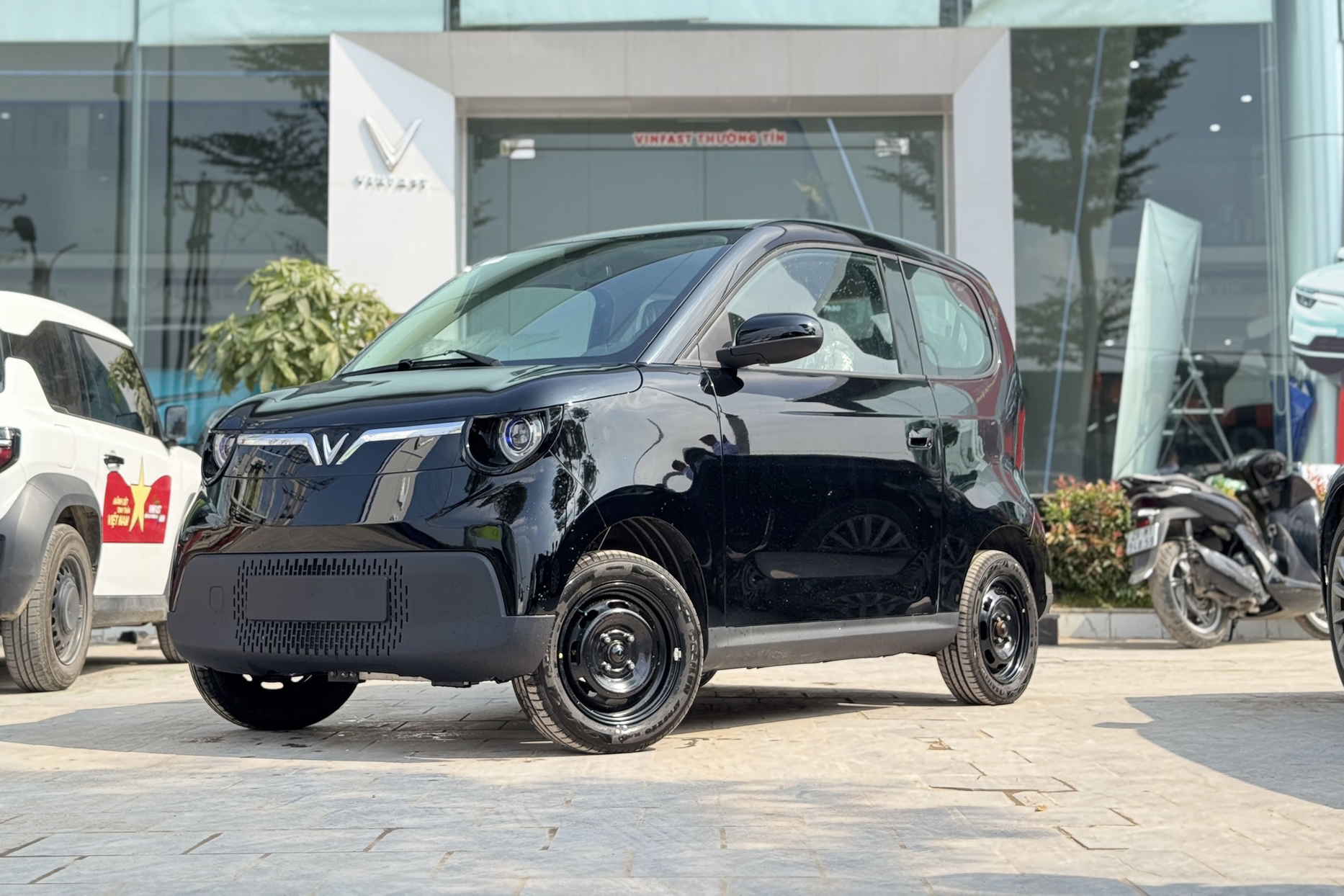 VinFast Minio Green về đại lý: Sẵn sàng giao khách ngay tháng này, chạy 210km/sạc, nhiều chi tiết như VF 3- Ảnh 2. VinFast Minio Green về đại lý: Sẵn sàng giao khách ngay tháng này, chạy 210km/sạc, nhiều chi tiết như VF 3- Ảnh 2.