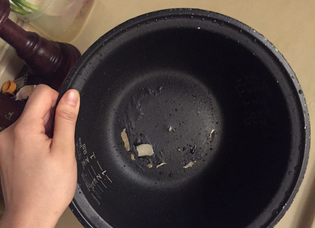 Người đàn ông 42 tuổi ung thư dạ dày vì tiết kiệm 1 thứ mỗi khi nấu cơm - Ảnh 3.