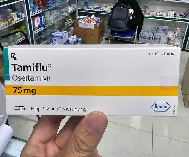 Hà Nội: Loạn giá thuốc Tamiflu điều trị cúm- Ảnh 1.