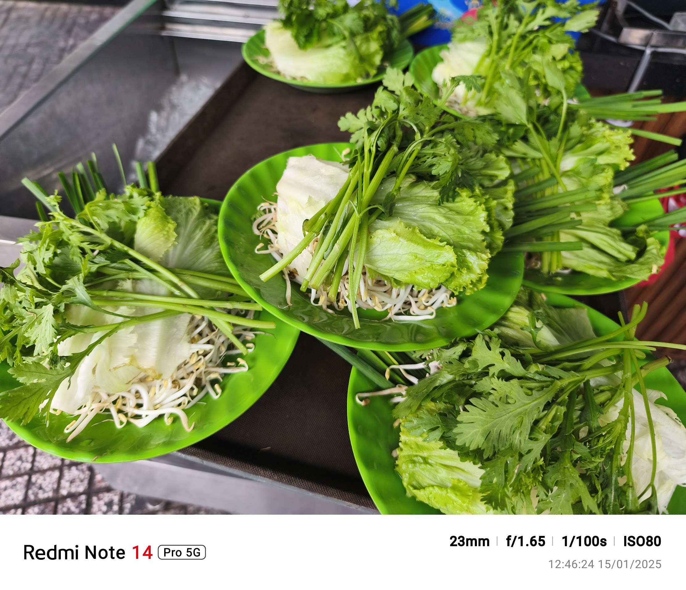 Trải nghiệm camera trên Redmi Note 14 Pro 5G: Smartphone có camera 200MP giá rẻ nhất, đáng mua nhất- Ảnh 4. Trải nghiệm camera trên Redmi Note 14 Pro 5G: Smartphone có camera 200MP giá rẻ nhất, đáng mua nhất- Ảnh 4.